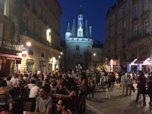 place-palais-bordeaux