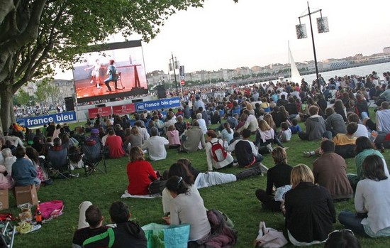 PIQUE NIQUE BORDEAUX PIQUE NIQUE BORDEAUX