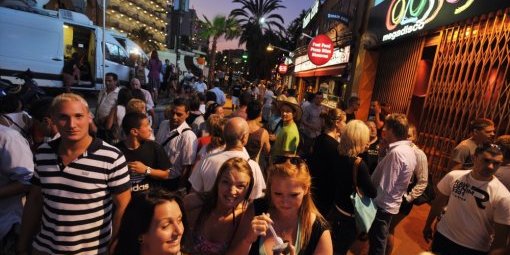 lloret-de-mar-station-balneaire-faire la fete lloret-de-mar-station-balneaire-faire la fete