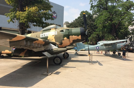 avion-musee-guerre-ho-chi-minh