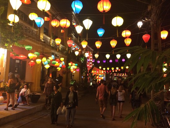hoi-an-soir-lumiere