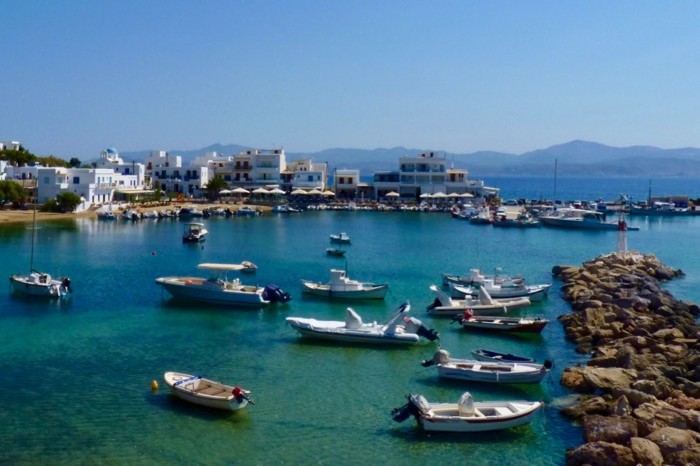 paros-cyclades-plage-piso-livadi