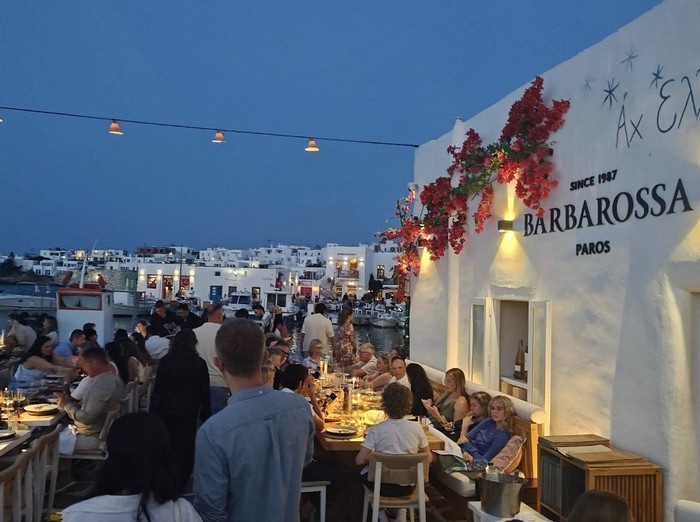 visiter-Paros-ou-dormir-Paros
