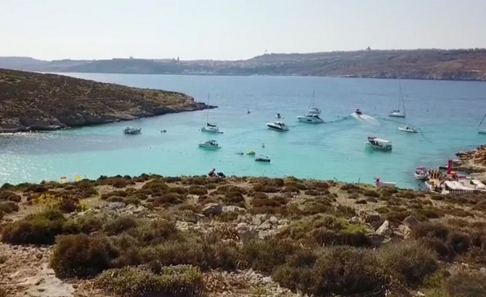 bateau-ile-comino-malte