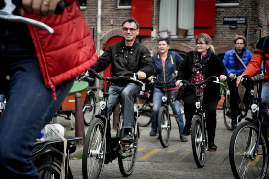 decouverte-centre-ville-amsterdam-velo-guide-francais