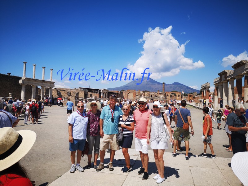 vue-vesuve-depuis-pompei