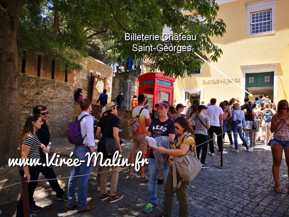 file-d-attente-chateau-st-georges-lisbonne