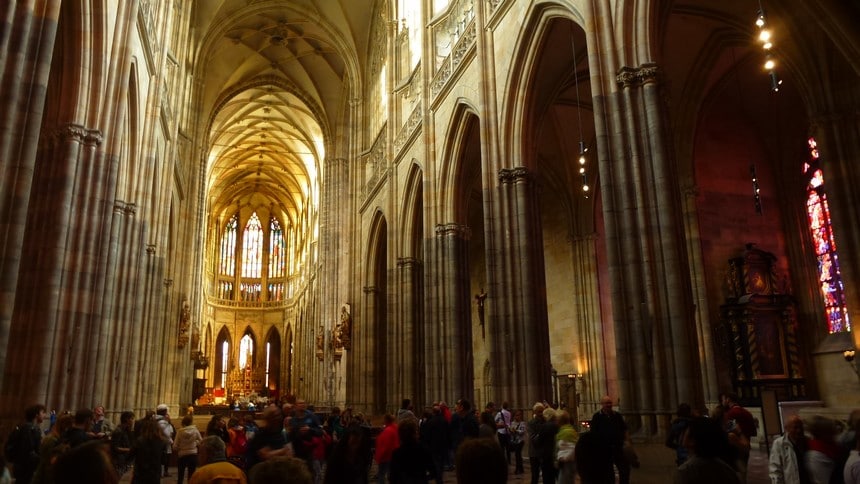interieur-cathedrale-Saint-Guy