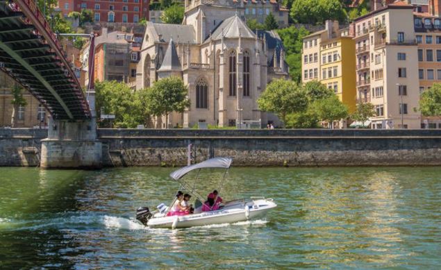 balade-bateau-lyon-avec-ou-sans-permis