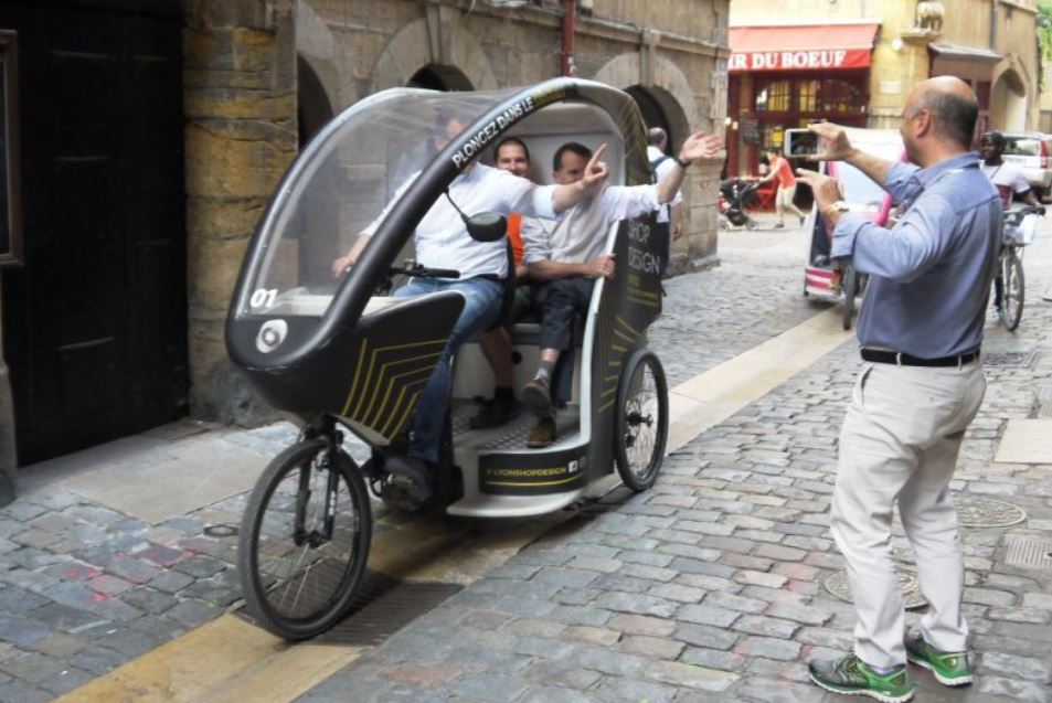 cyclo-pousse-lyon