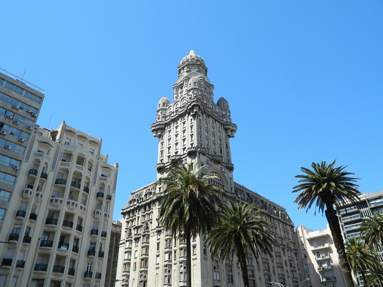 palacio-salvo-montevideo