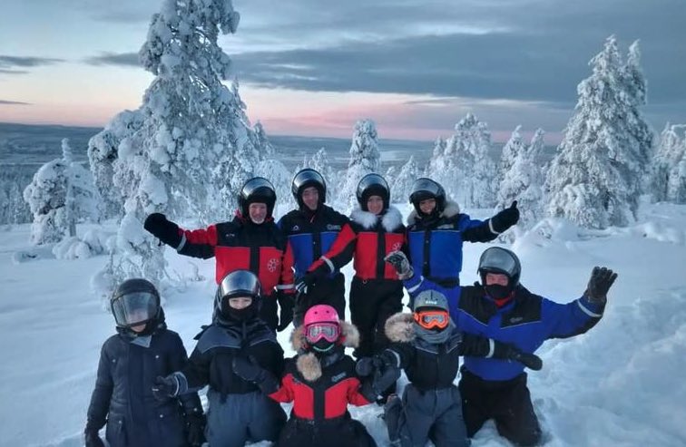 randonnee-motoneige-foret-laponie