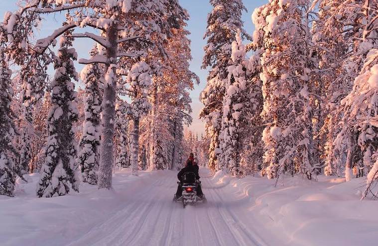 randonnee-motoneige-rovaniemi