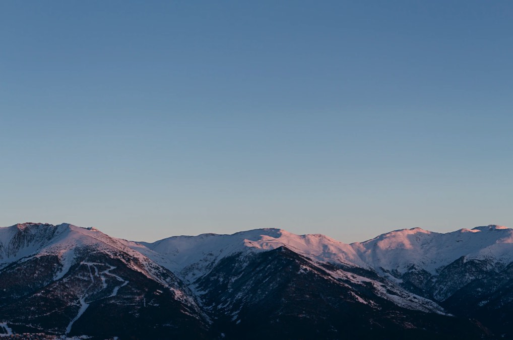vue-montagnes-station-ski-font-romeu