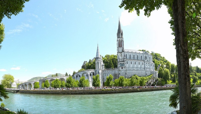 visiter-sanctuaires-lourdes