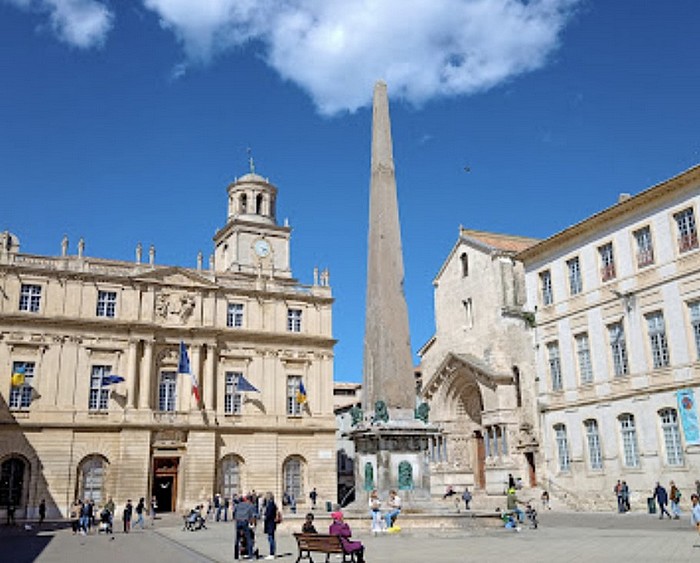 Que visiter à Arles et où dormir à Arles ?