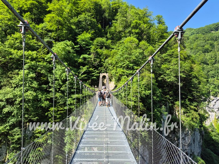 Où dormir proche de la randonnée de la passerelle d’Holzarte