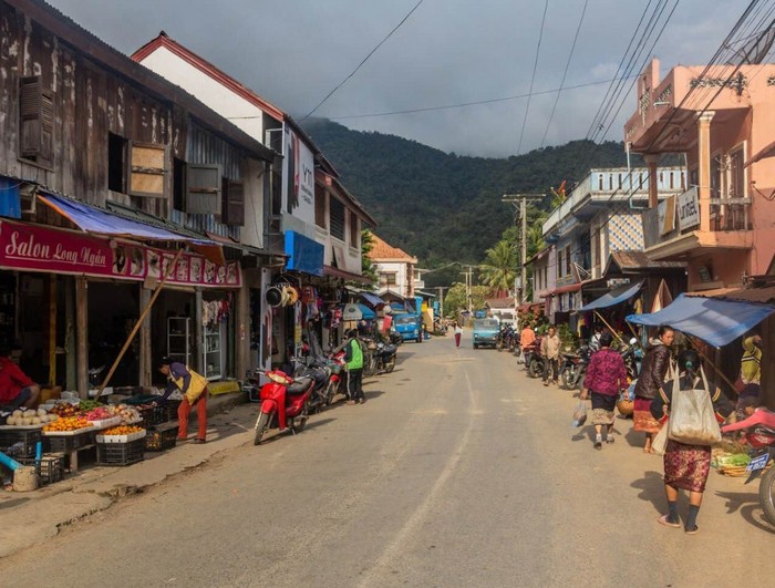 le-marche-de-Muang-Khua