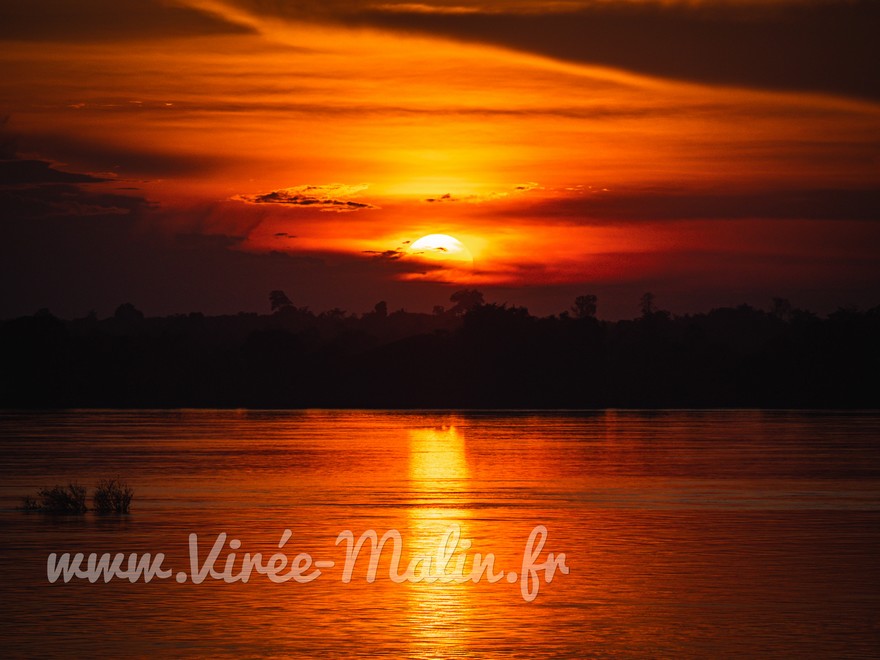 coucher-soleil-mekong-Stoeng-Treng