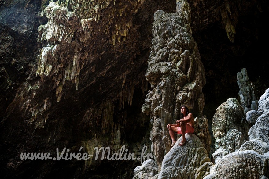 Visiter-grotte-Chieu-Hang